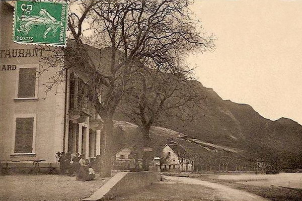 L'Htel Maurice Richard (en 1910) devient l'Hotel de la Plage puis la Rsidence de la Plage